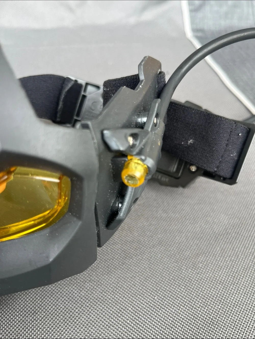Black and Gold VR/AR Mask Headset - Electronics VR, AR & Accessories